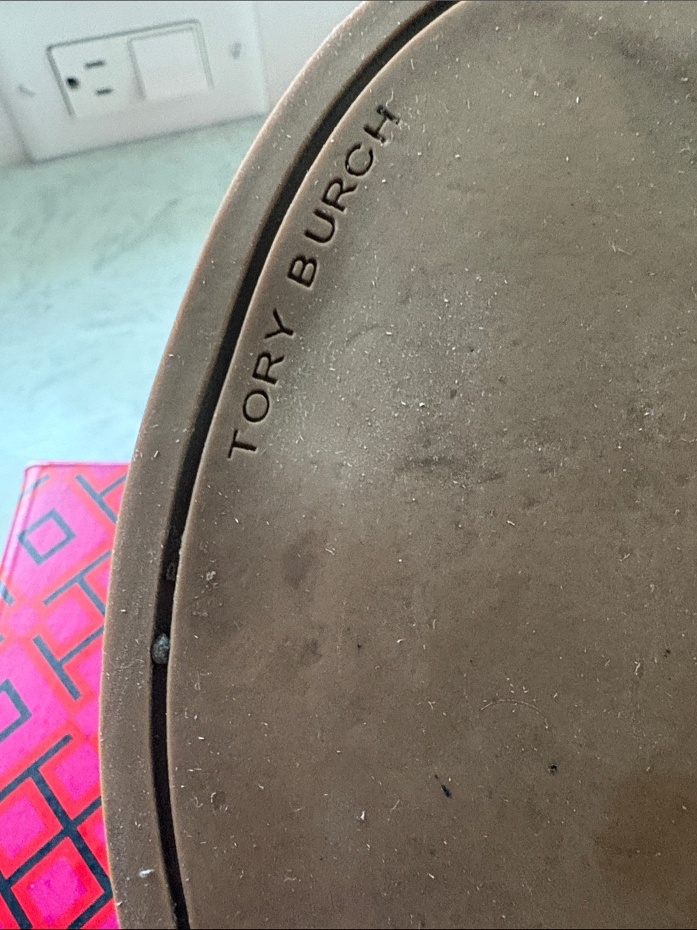 Tory Burch Cream Logo Embossed Slide - Picture 3 of 3